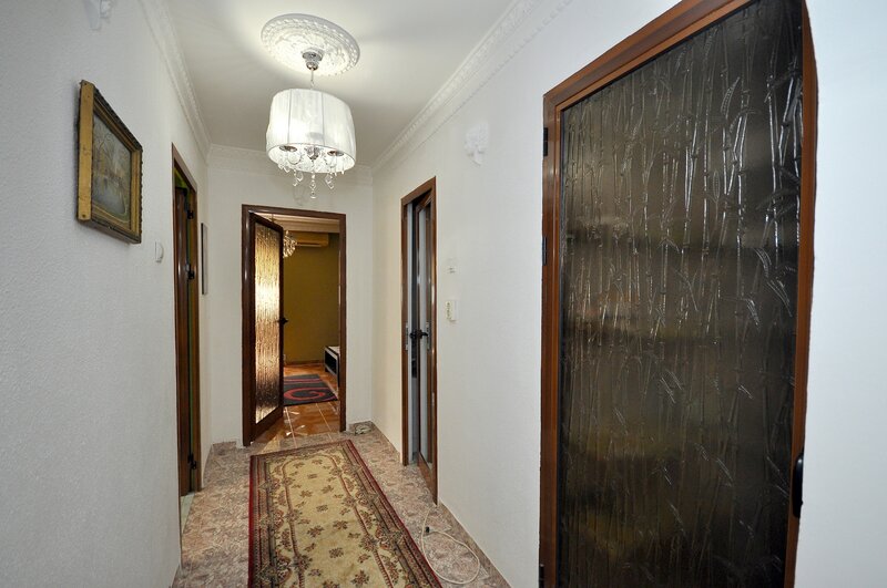 Crangasi metrou, apartament 2 camere decomandat, mobilat complet.